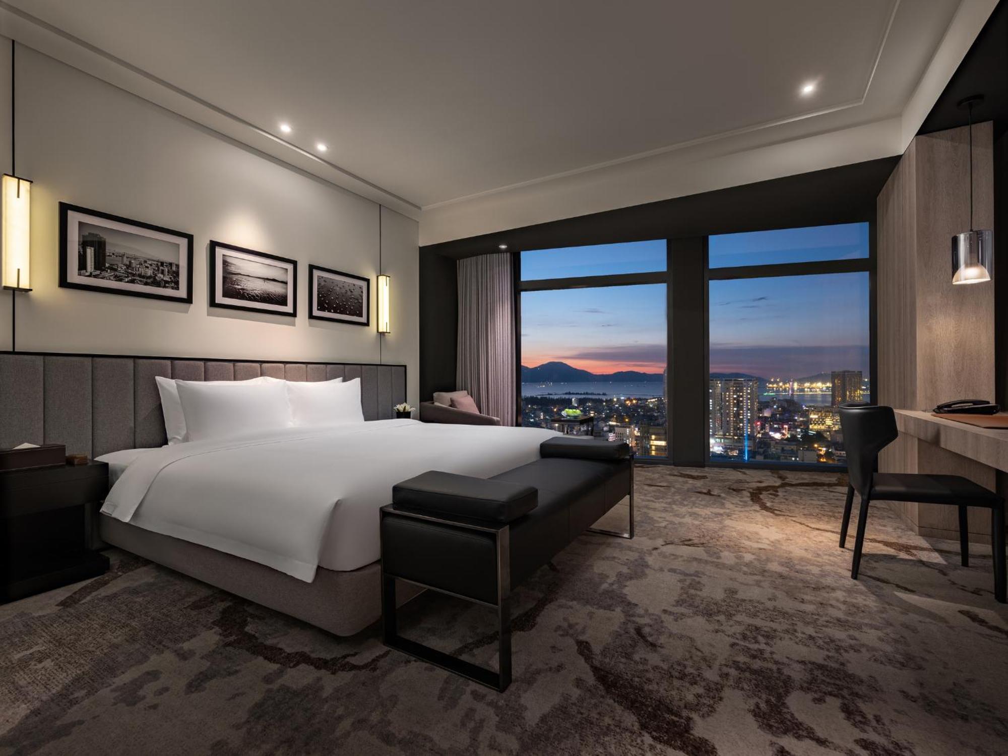 Crowne Plaza Danang City Centre By Ihg Luaran gambar
