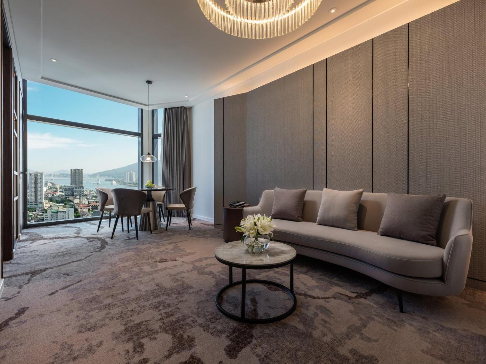 Crowne Plaza Danang City Centre By Ihg Luaran gambar